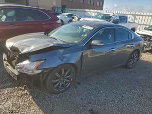 Nissan Maxima S 3.5L 6 2014