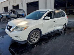 Nissan Pathfinder S 3.5L 6 2015