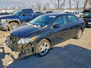 Toyota Corolla BASE 1.8L 4 2013