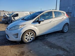 Ford Fiesta SE 1.6L 4 2011
