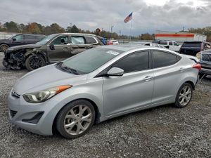 Hyundai Elantra GLS 1.8L 4 2013