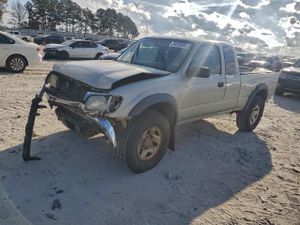 Toyota Tacoma XTRACAB PRERUNNER 2.7L 4 2003