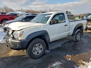 Toyota Tacoma 2.7L 4 2014