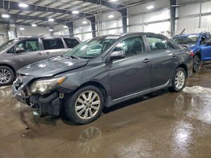 Toyota Corolla BASE 1.8L 4 2010
