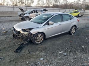 Ford Focus SEL 2.0L 4 2012