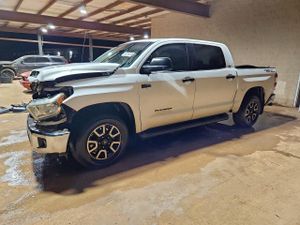 Toyota Tundra CREWMAX SR5 5.7L 8 2014