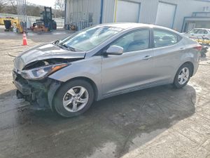 Hyundai Elantra SE 1.8L 4 2014