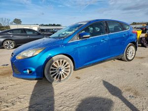 Ford Focus TITANIUM 2.0L 4 2012