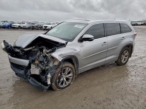 Toyota Highlander XLE 3.5L 6 2015