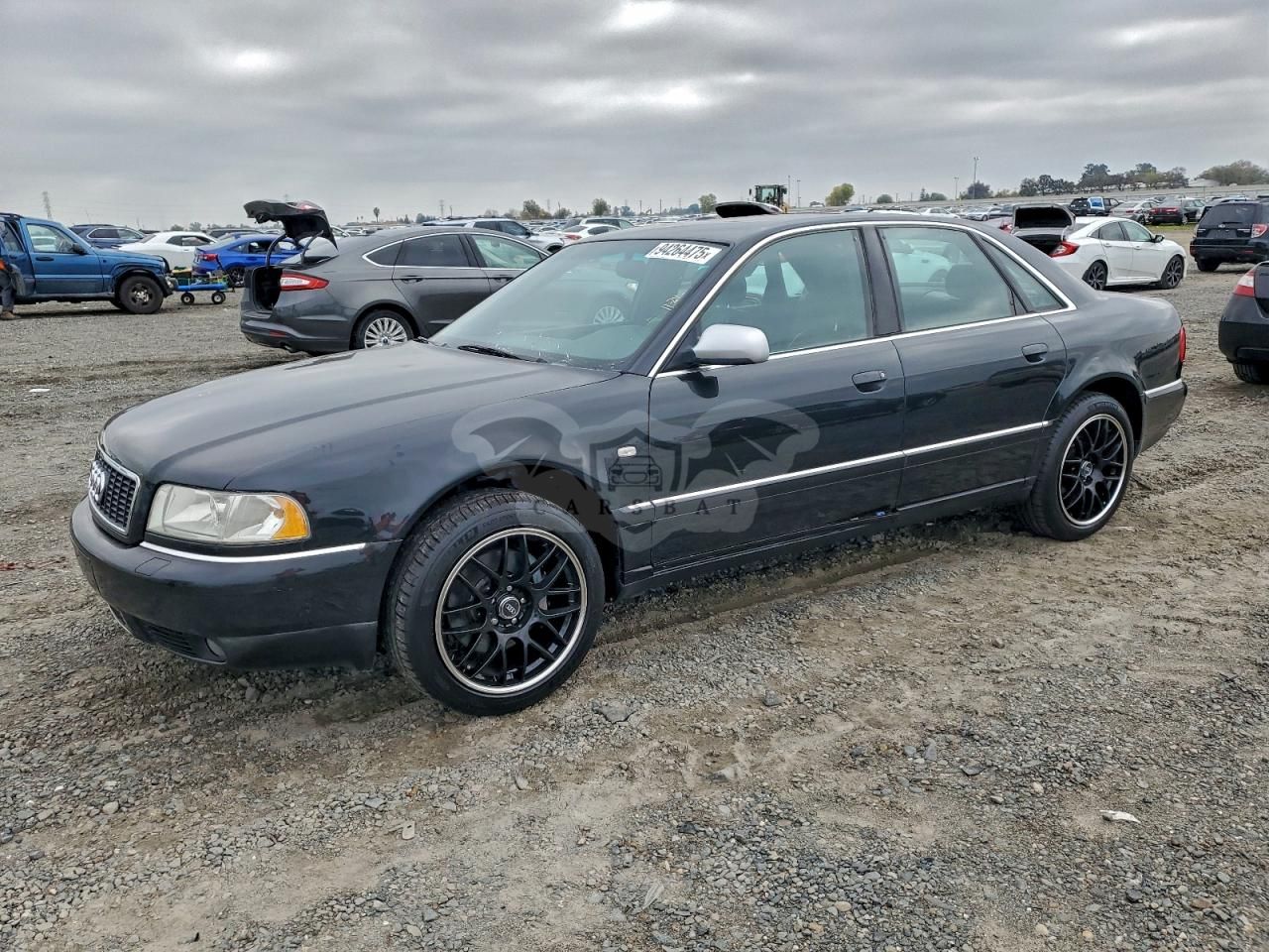Audi S8 QUATTRO 4.2L 8 2001