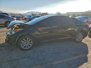 Hyundai Elantra SE 1.8L 4 2015