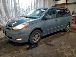 Toyota Sienna XLE 3.5L 6 2009