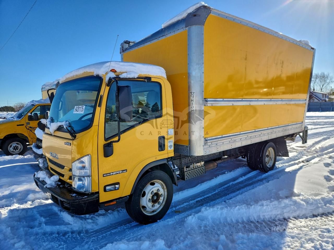 Isuzu NPR 6.6L 8 2021