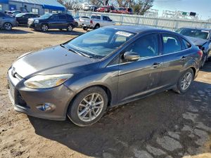Ford Focus SEL 2.0L 4 2012