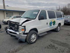 Ford Econoline E350 SUPER DUTY WAGON 5.4L 8 2012