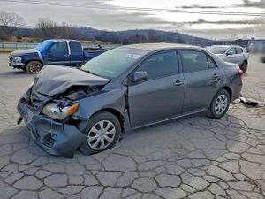 Toyota Corolla BASE 1.8L 4 2011