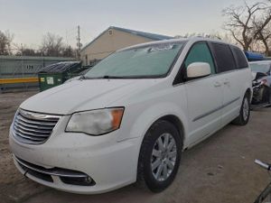 Chrysler Town & Country TOURING 3.6L 6 2013