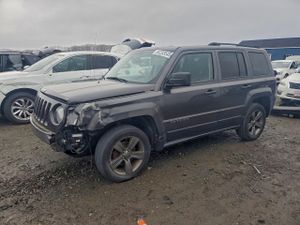 Jeep Patriot LATITUDE 2.4L 4 2015