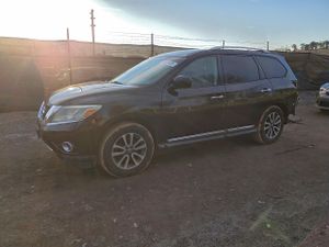 Nissan Pathfinder S 3.5L 6 2013