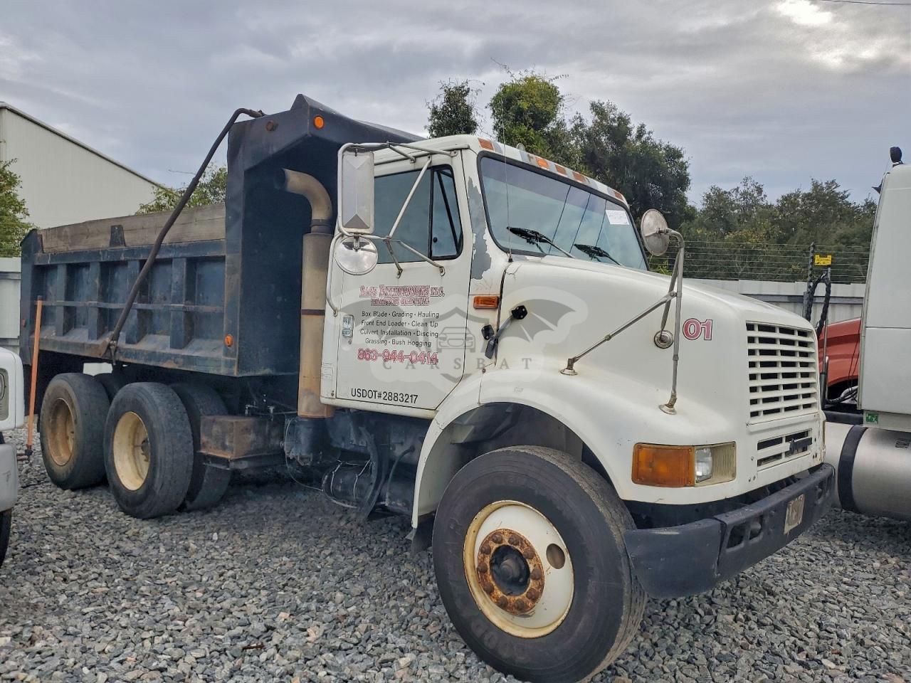 International TranStar / 8000 Series 8100 10.8L 6 2001