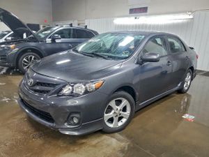 Toyota Corolla BASE 1.8L 4 2011