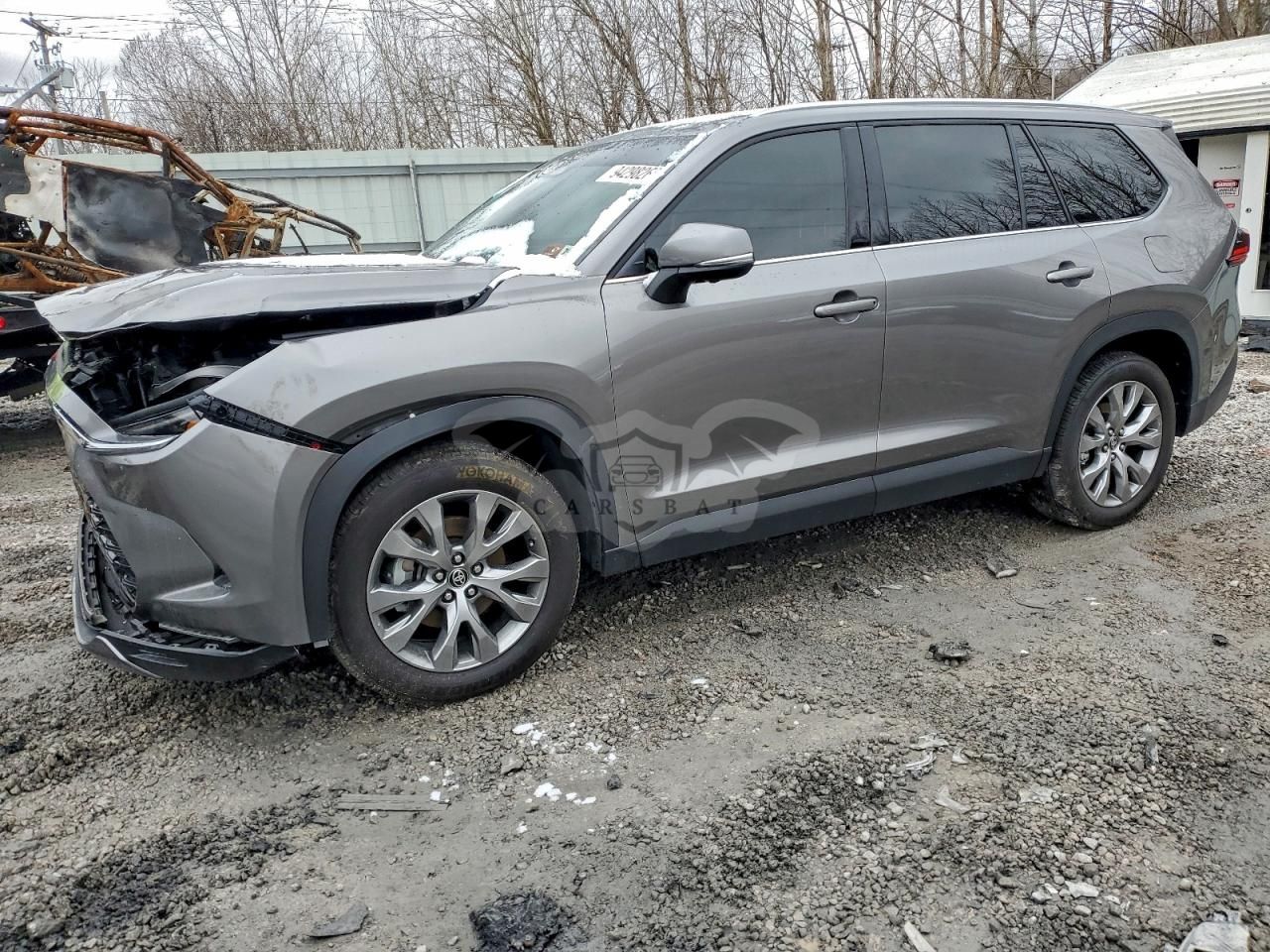Toyota Grand Highlander LE 2.4L 4 2025