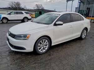 Volkswagen Jetta SE 1.8L 4 2014