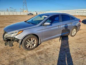 Hyundai Sonata SE 2.4L 4 2015
