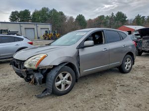 Nissan Rogue S 2.5L 4 2013