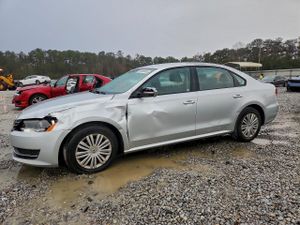 Volkswagen Passat S 1.8L 4 2014