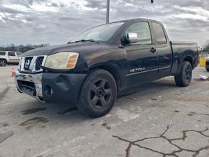 Nissan Titan XE 5.6L 8 2005