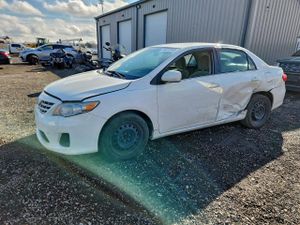 Toyota Corolla BASE 1.8L 4 2013