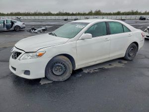 Toyota Camry BASE 2.5L 4 2011