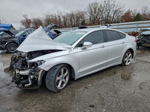 Ford Fusion SE 2.0L 4 2014