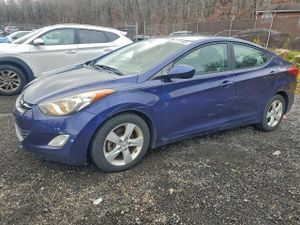 Hyundai Elantra GLS 1.8L 4 2013