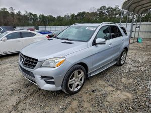 Mercedes-Benz ML 550 4MATIC 4.6L 8 2013