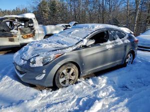 Hyundai Elantra GLS 1.8L 4 2013