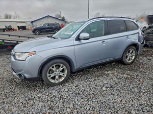 Mitsubishi Outlander SE 2.4L 4 2015