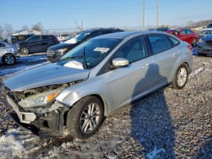 Ford Focus SE 2.0L 4 2015