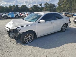 Toyota Camry BASE 2.5L 4 2011