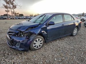 Toyota Corolla BASE 1.8L 4 2011