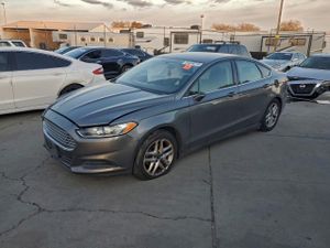 Ford Fusion SE 2.5L 4 2014