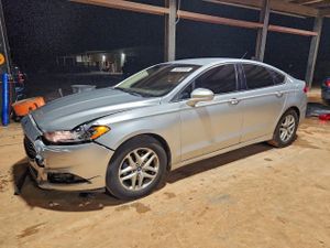 Ford Fusion SE 2.5L 4 2014