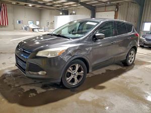 Ford Escape SE 2.5L 4 2015