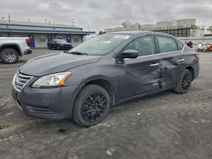 Nissan Sentra S 1.8L 4 2015