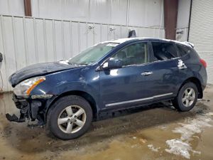 Nissan Rogue S 2.5L 4 2013