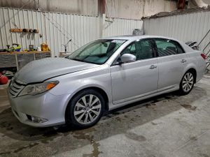 Toyota Avalon BASE 3.5L 6 2011