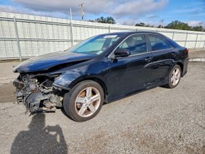 Toyota Camry BASE 2.5L 4 2012
