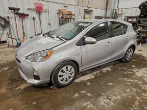Toyota Prius 1.5L 4 2013