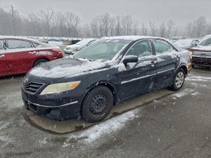 Toyota Camry BASE 2.5L 4 2010